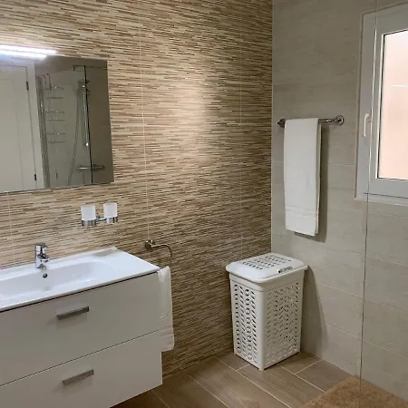 ホテル Casa-emilia-4-personen 4*